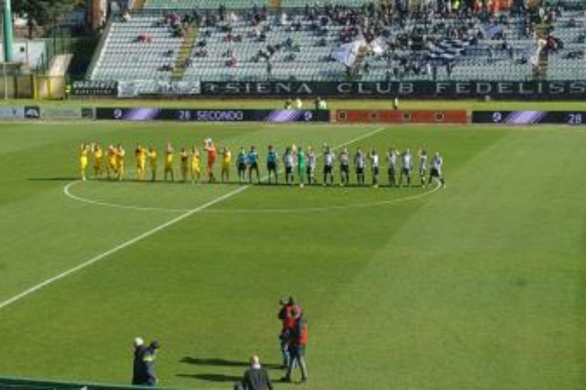 Siena-Arzachena 3-2. Robur, cuore e grinta: vittoria all’ultimo respiro