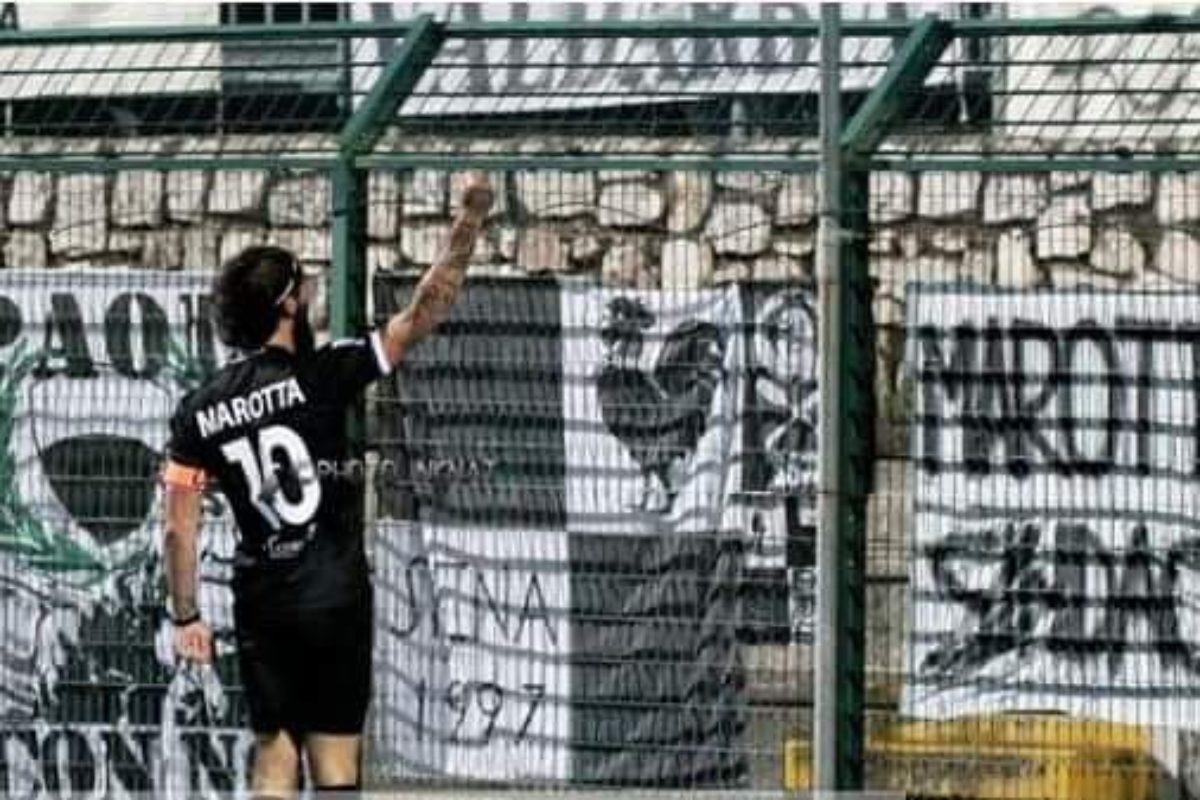 Carrarese-Siena 1-2: El Diablo porta la Robur in paradiso- Foto-