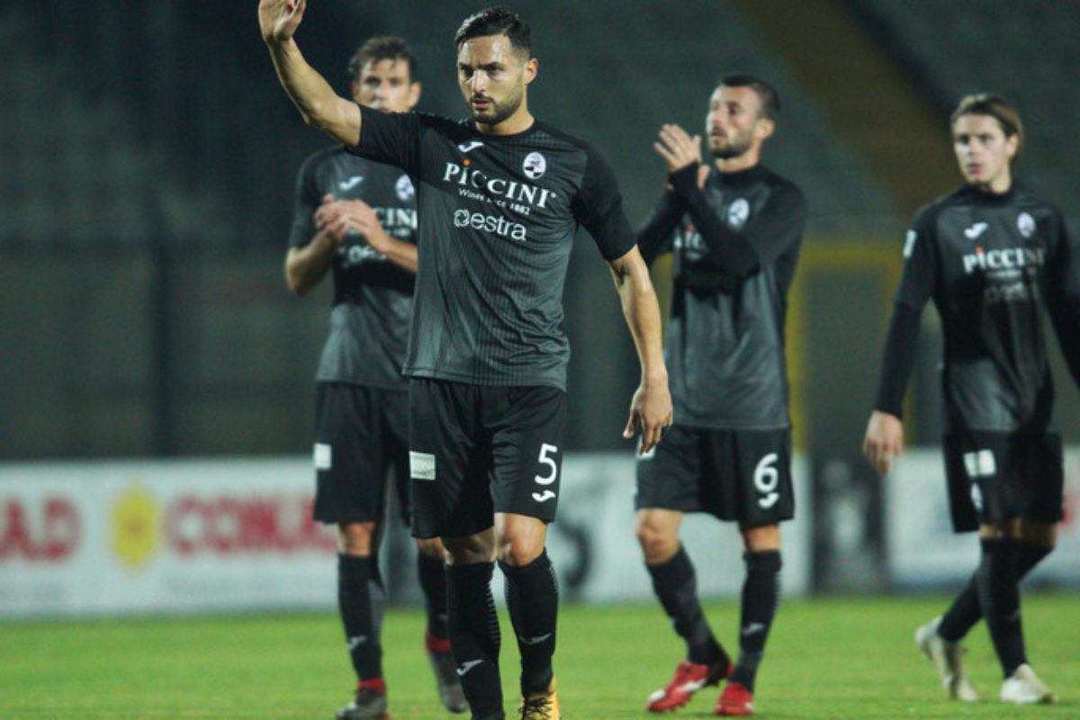 Pro Piacenza-Siena 1-2: decide la doppietta di Gliozzi.