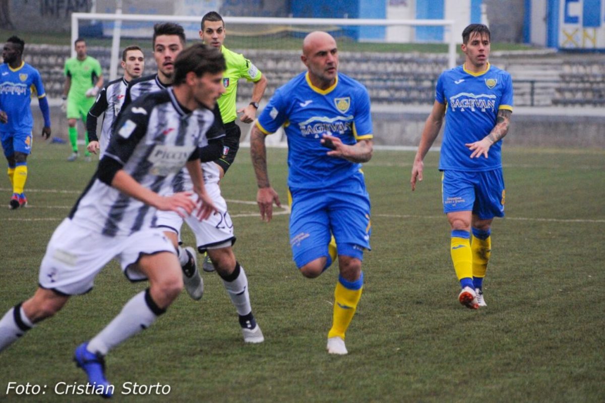 Siena-Carrarese 0-2, la Robur esce tra i fischi