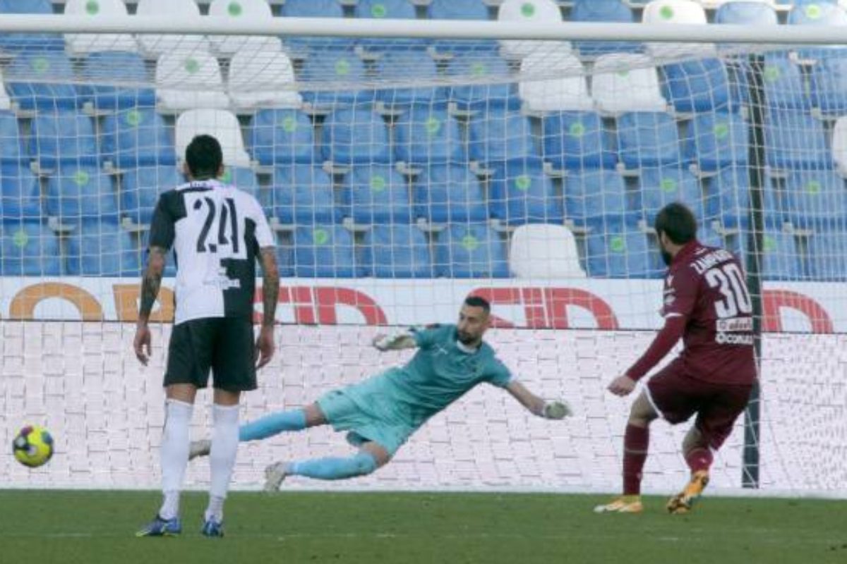 Reggiana-Siena 1-0: decide il rigore di Zamparo