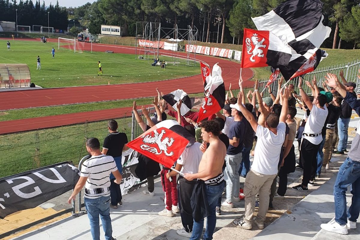 Non basta Paloschi: il Siena crolla a Macerata, vince la Recanatese