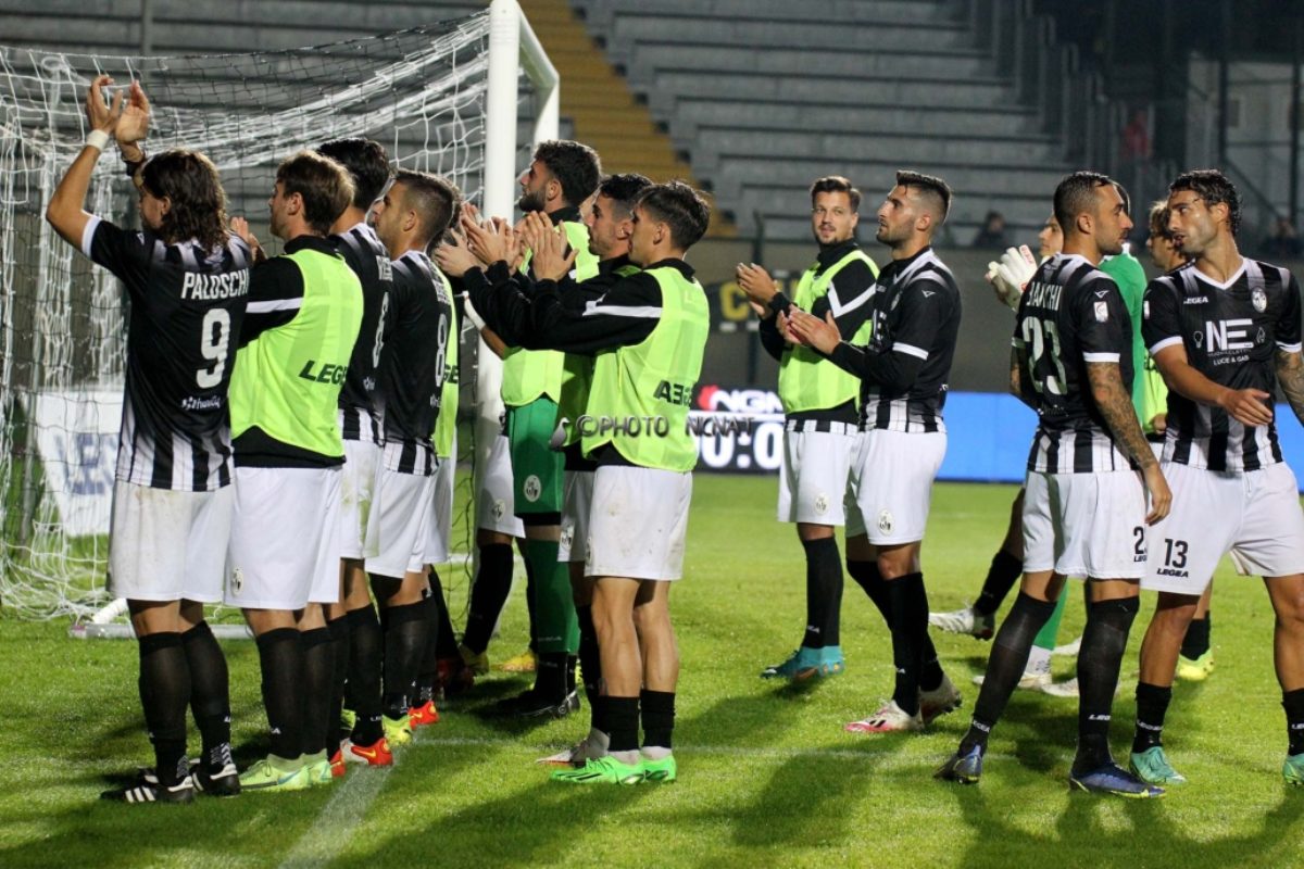 Siena-Cesena si chiude a reti inviolate 0 – 0