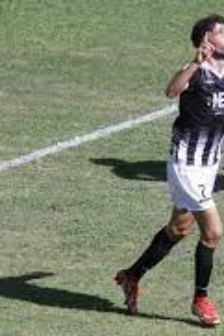 Il Siena torna a vincere: poker alla Vis Pesaro