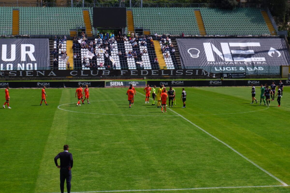 Il Siena chiude la stagione regolare con una sconfitta per 2-1 contro la Virtus Entella