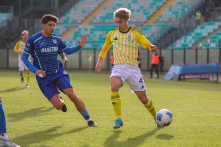 CalcioPesante ko casalingo per il Siena contro il Seravezza: finisce 0-2
